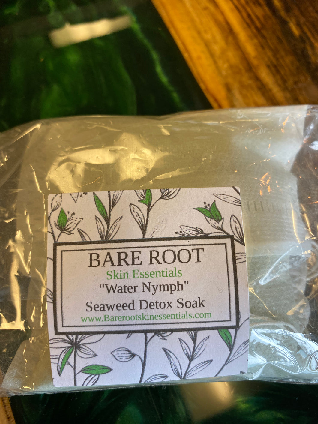 Water Nymph Seaweed and Chlorella Detox Soak